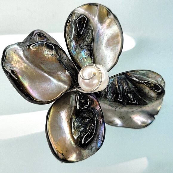 Midnight Blue Sea Shell Freshwater Pearl Bead Asymmetric Flower Adjustable Ring - Picture 2 of 12